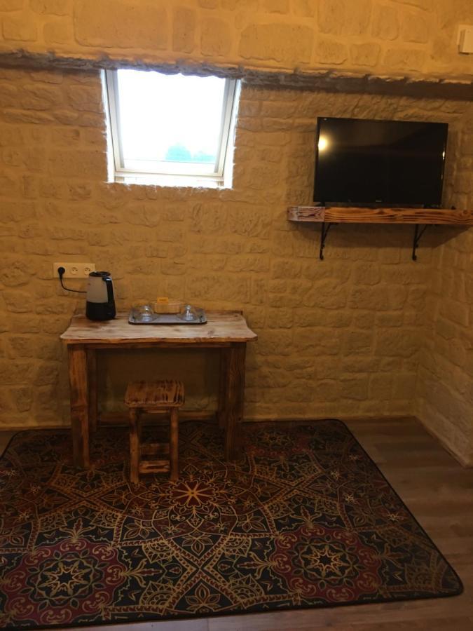 Chambre D'Hote Medieval Du Vieux Bourg Chailloue Экстерьер фото